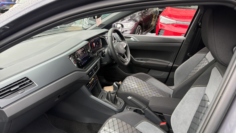 Volkswagen Polo 1.0 TSI R-Line 5dr Petrol Hatchback